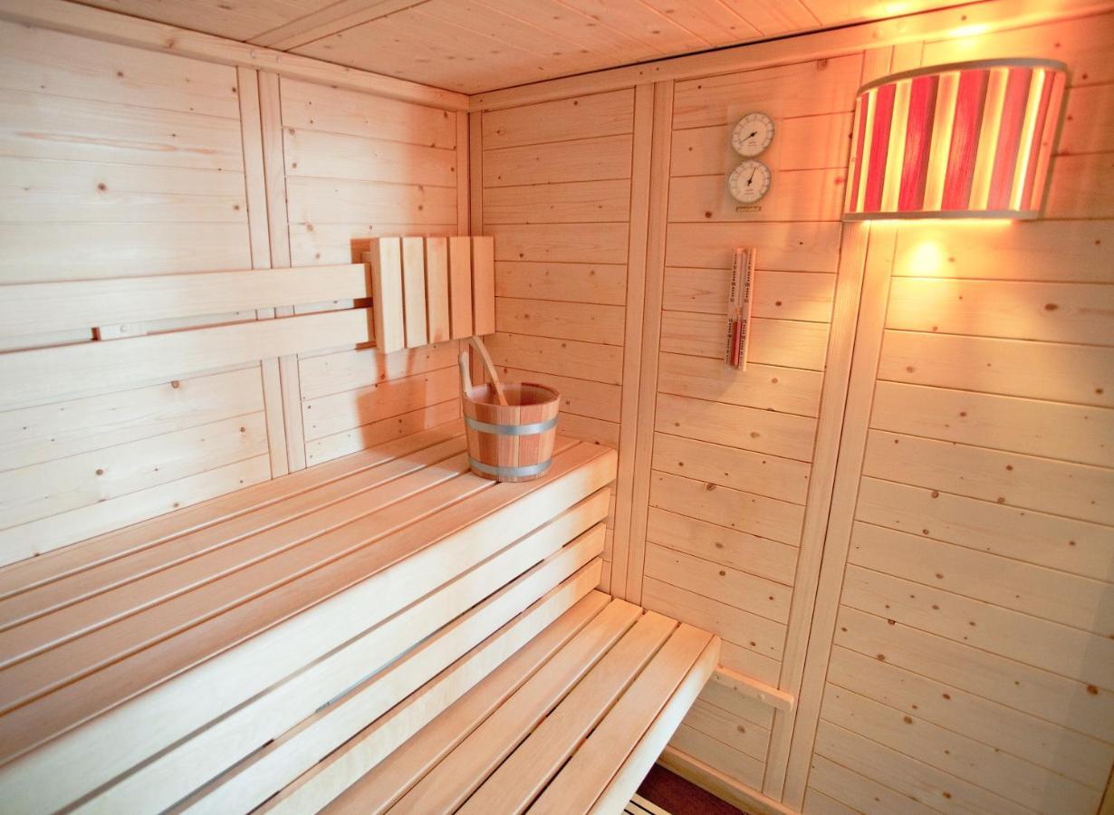 Hotel Club Mmv Les Bergers **** Alpe d'Huez Exterior photo